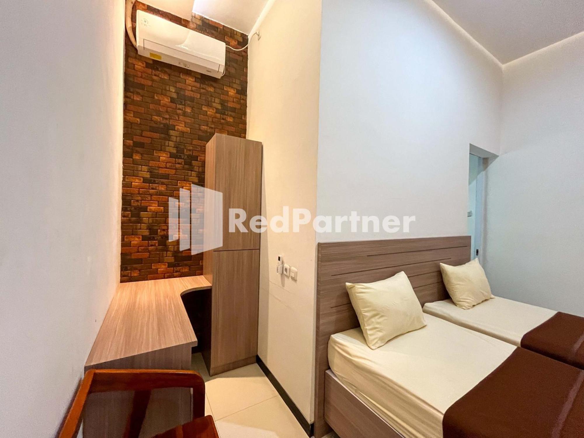 Griya Borobudur Malang Syariah Redpartner Blimbing  Екстер'єр фото