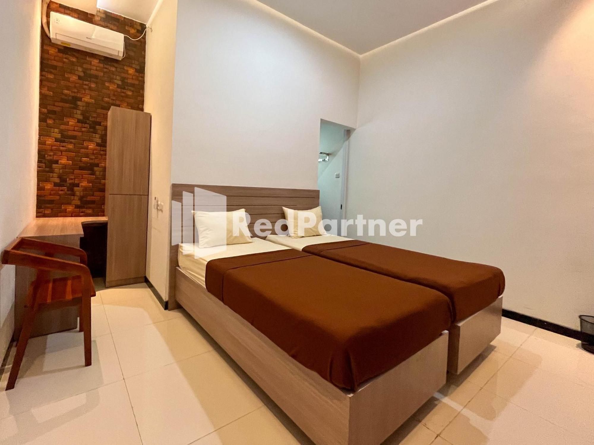 Griya Borobudur Malang Syariah Redpartner Blimbing  Екстер'єр фото